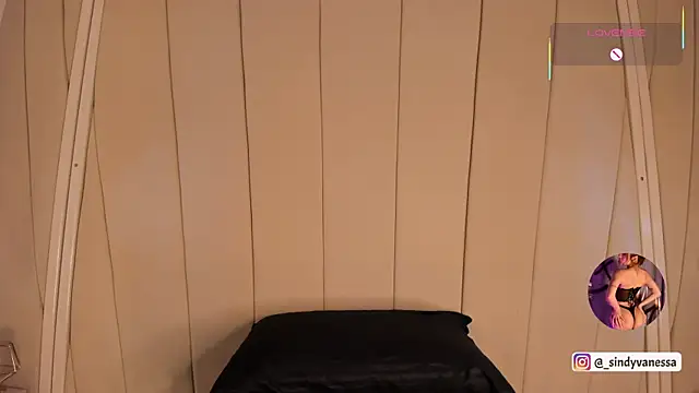 Alison Ivannova online show from October 16, 2025, 4:57 am