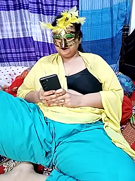 Tanisha-Chy online show from February 4, 2026, 6:03 pm