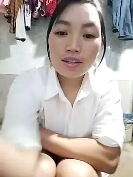 susu-00 online show from October 4, 2025, 12:30 am