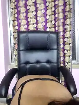 Snapshot of cutie_pei002 chatting on February 2, 2026, 7:34 pm cutie pei002 online show from February 2, 2026, 7:34 pm