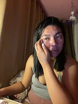 Snapshot of aniya_04 chatting on July 9, 2026, 11:47 am aniya 04 online show from July 9, 2026, 11:47 am