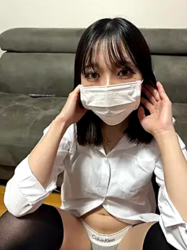 Snapshot of yua____chan chatting on November 17, 2025, 7:25 am yua chan online show from November 17, 2025, 7:25 am