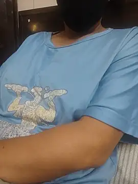 Snapshot of meenu_bhabhi547 chatting on May 8, 2026, 3:28 pm meenu bhabhi547 online show from May 8, 2026, 3:28 pm