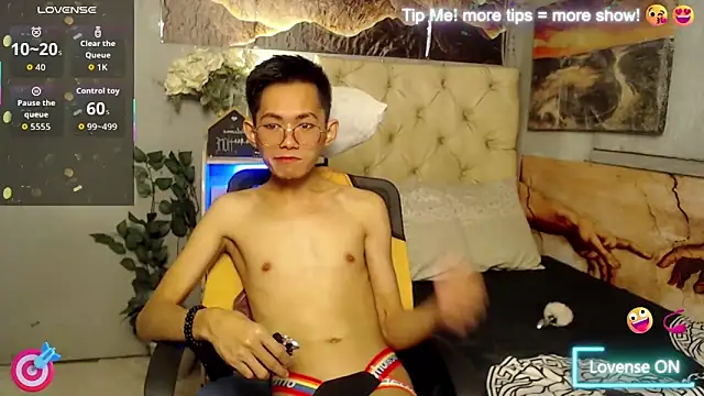 Snapshot of Skinny_CumLoader69 chatting on September 28, 2025, 1:38 pm Skinny CumLoader69 online show from September 28, 2025, 1:38 pm