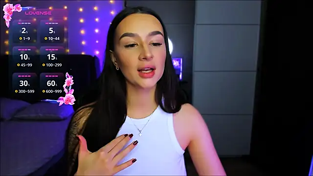 Veronica Larsson online show from November 26, 2025, 9:27 pm