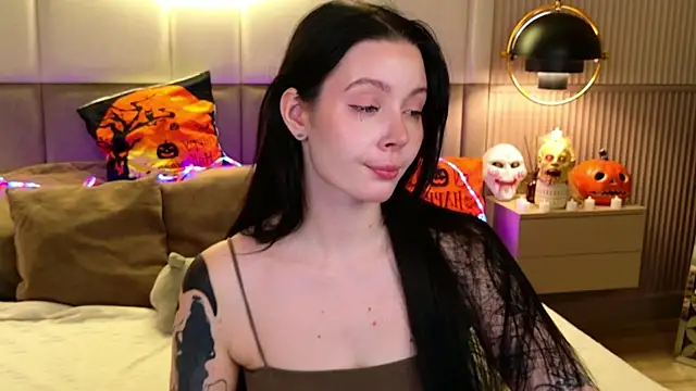 Snapshot of Goldy_Stark chatting on October 24, 2025, 8:38 pm Goldy Stark online show from October 24, 2025, 8:38 pm