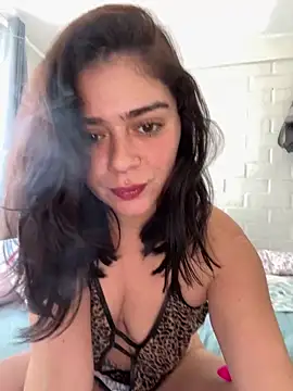 cami lorena online show from September 30, 2025, 3:28 pm