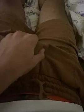 SolomonHej4 online show from October 18, 2025, 8:53 pm