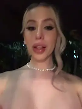 Snapshot of Sweet_Soffi chatting on October 31, 2025, 7:53 am Sweet Soffi online show from October 31, 2025, 7:53 am