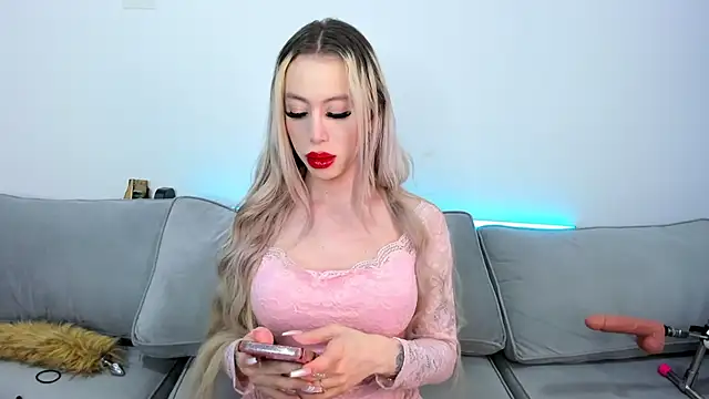 Snapshot of Sweet_Soffi chatting on November 4, 2025, 2:54 am Sweet Soffi online show from November 4, 2025, 2:54 am