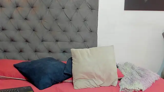 Snapshot of nahiroby_ebony chatting on May 19, 2026, 5:19 pm nahiroby ebony online show from May 19, 2026, 5:19 pm