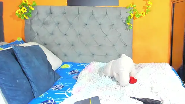Snapshot of nahiroby_ebony chatting on July 15, 2026, 3:17 pm nahiroby ebony online show from July 15, 2026, 3:17 pm