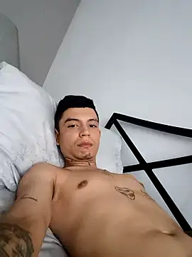 Camilo777colageno online show from April 12, 2026, 11:15 am