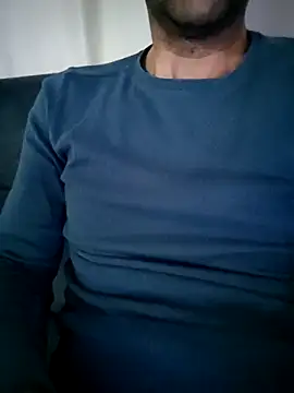 fearleass online show from October 20, 2025, 8:20 pm