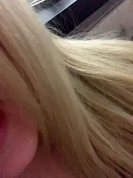 Snapshot of loiragoxtosinnha chatting on November 16, 2025, 9:42 pm loiragoxtosinnha online show from November 16, 2025, 9:42 pm