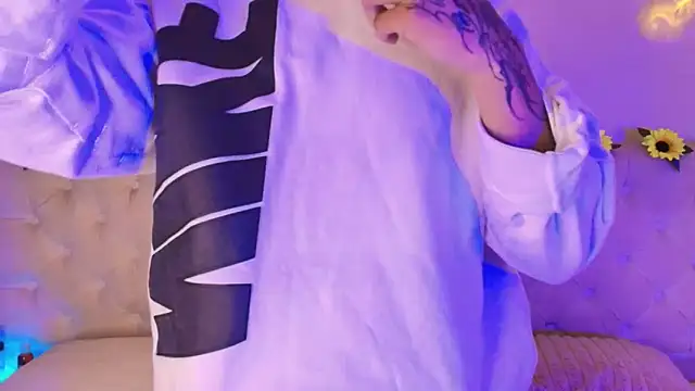 AleAurarashi online show from March 20, 2026, 5:23 am