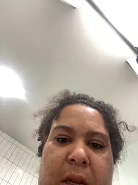 wishuhope4 online show from October 17, 2025, 8:17 am