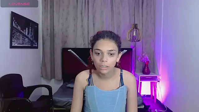 luisa  torres online show from July 26, 2026, 3:04 am