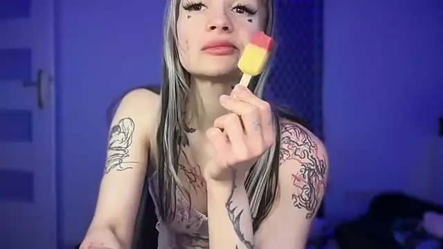 FluffySlutt online show from March 11, 2026, 1:55 am