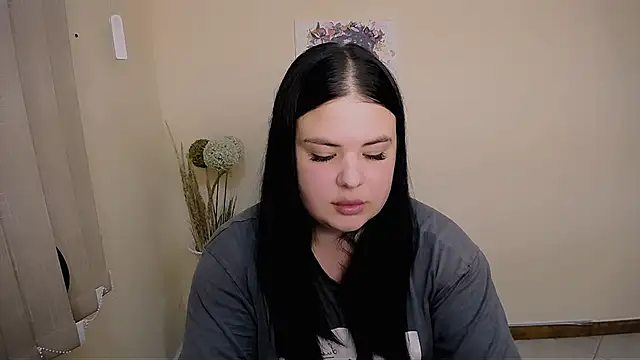 Snapshot of _Trisha_li chatting on September 17, 2025, 1:02 pm Trisha li online show from September 17, 2025, 1:02 pm