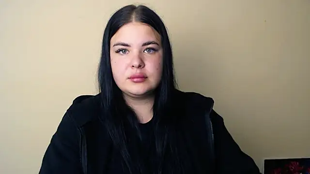 Snapshot of _Trisha_li chatting on October 8, 2025, 10:46 am Trisha li online show from October 8, 2025, 10:46 am