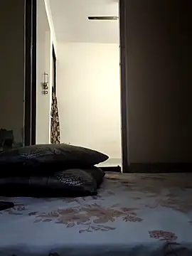 Love birdss69 online show from November 9, 2025, 2:59 pm