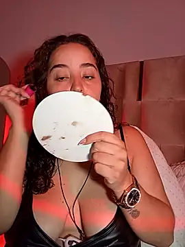 LoanaSantos online show from September 18, 2025, 2:35 am