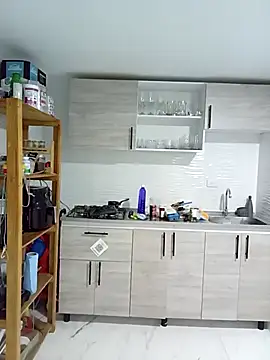 Snapshot of LoanaSantos chatting on April 1, 2026, 1:06 am LoanaSantos online show from April 1, 2026, 1:06 am