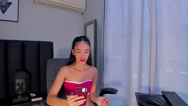 miIa bratz online show from September 24, 2025, 7:50 pm