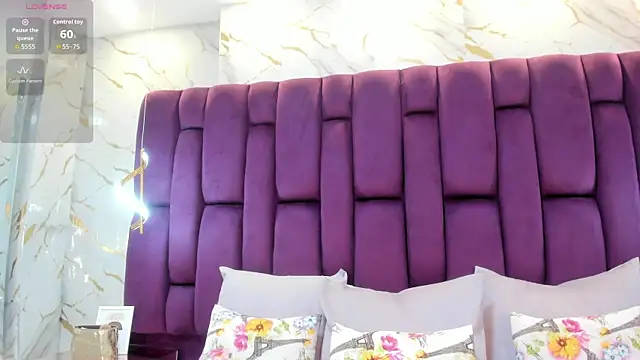 Snapshot of megannherrera chatting on October 1, 2025, 12:00 pm megannherrera online show from October 1, 2025, 12:00 pm