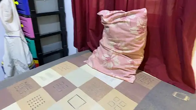 Snapshot of rand1101 chatting on November 22, 2025, 11:48 pm rand1101 online show from November 22, 2025, 11:48 pm