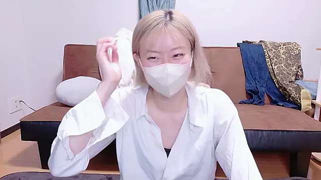 Nana  ch online show from May 19, 2026, 12:00 pm