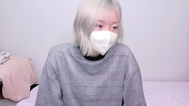 Nana  ch online show from May 25, 2026, 6:03 pm
