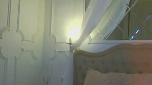 CaitlinSugar online show from November 18, 2025, 4:39 am