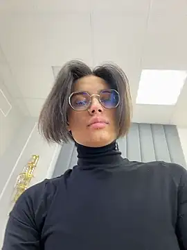 VioletAsh online show from January 11, 2026, 4:17 am