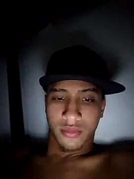 Snapshot of ElNino_1005 chatting on October 4, 2025, 6:00 am ElNino 1005 online show from October 4, 2025, 6:00 am