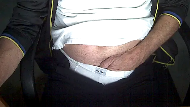 velikifant7 online show from February 15, 2026, 5:15 am