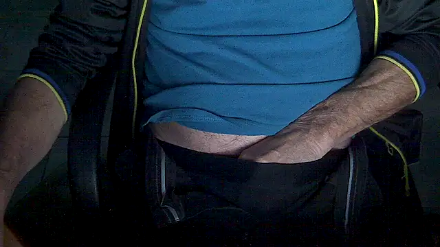 velikifant7 online show from April 4, 2026, 4:00 am