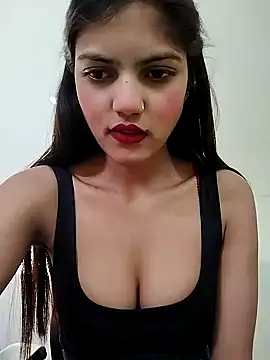 sexy lips99 online show from December 17, 2025, 4:51 am