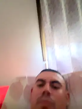 Snapshot of davidxxx099 chatting on October 17, 2025, 10:51 am davidxxx099 online show from October 17, 2025, 10:51 am