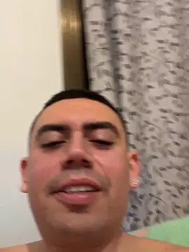 Snapshot of davidxxx099 chatting on December 20, 2025, 6:53 am davidxxx099 online show from December 20, 2025, 6:53 am