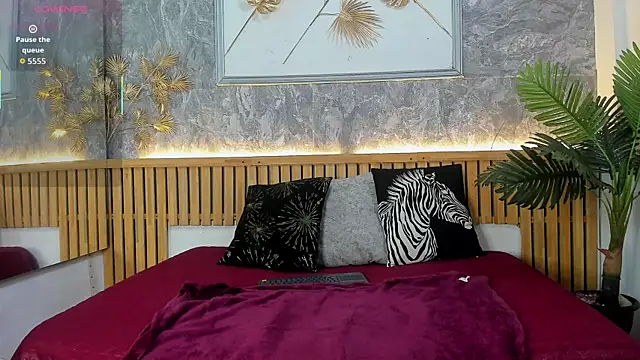 Snapshot of princequinn_ chatting on September 29, 2025, 7:51 pm princequinn online show from September 29, 2025, 7:51 pm