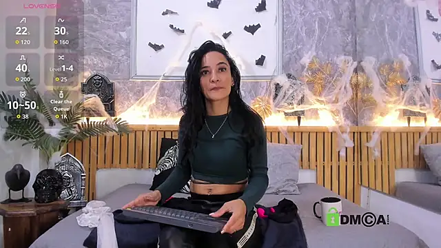 Snapshot of princequinn_ chatting on October 14, 2025, 8:42 pm princequinn online show from October 14, 2025, 8:42 pm