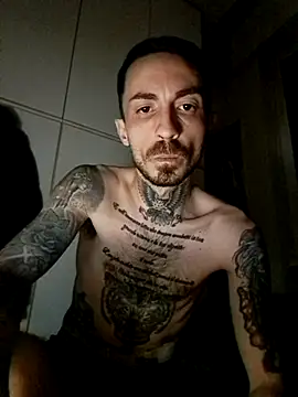 Robe420 online show from April 5, 2026, 8:06 pm