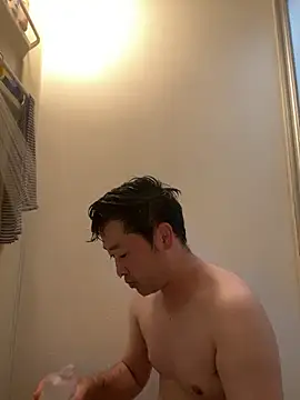 Snapshot of shin0689 chatting on October 12, 2025, 10:42 pm shin0689 online show from October 12, 2025, 10:42 pm