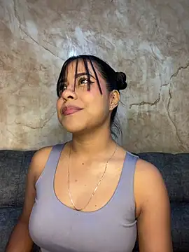 Snapshot of Kendra_C chatting on February 4, 2026, 1:44 am Kendra C online show from February 4, 2026, 1:44 am