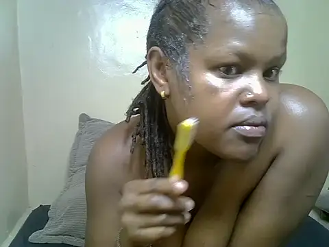 Snapshot of Brownslady_ chatting on October 25, 2025, 6:02 pm Brownslady online show from October 25, 2025, 6:02 pm