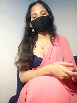 TheSassyGirl7 online show from November 7, 2025, 6:41 pm