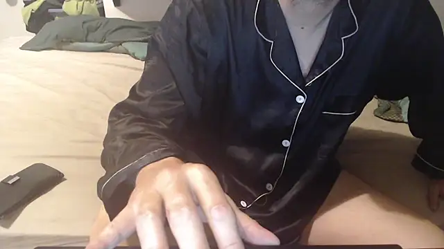 idiotpig66 online show from March 14, 2025, 4:30 pm