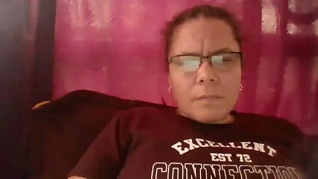 Snapshot of latinamaster chatting on June 12, 2026, 3:11 pm latinamaster online show from June 12, 2026, 3:11 pm